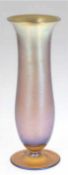 WMF-Myra Glasvase, irisierend, Scheibenfuß, tulpenförmiger Korpus mit ausgestelltem Rand,H.