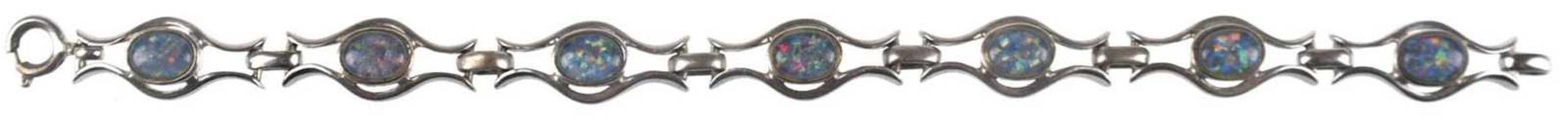 Opal-Armband, 835er Silber, 7 Glieder besetzt mit ovalen Opaldoubletten, L. 19,5 cm