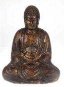 Buddha, Holz geschnitzt, metallfarbene Fassung mit Abplatzungen, vorderseitig Riß, H. 36cm