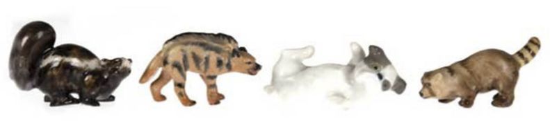 4 verschiedene Miniaturfiguren "Hyäne", "Skunk", "Waschbär" und "Hund", Metzler & Ortloff,