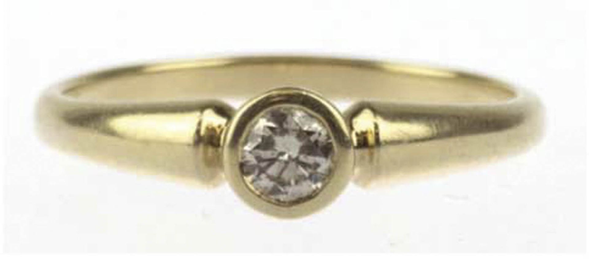 Brillant-Ring, 585er GG, besetzt mit Solitär von 0,25 ct, P1, in Zargenfassung, RG 59,5