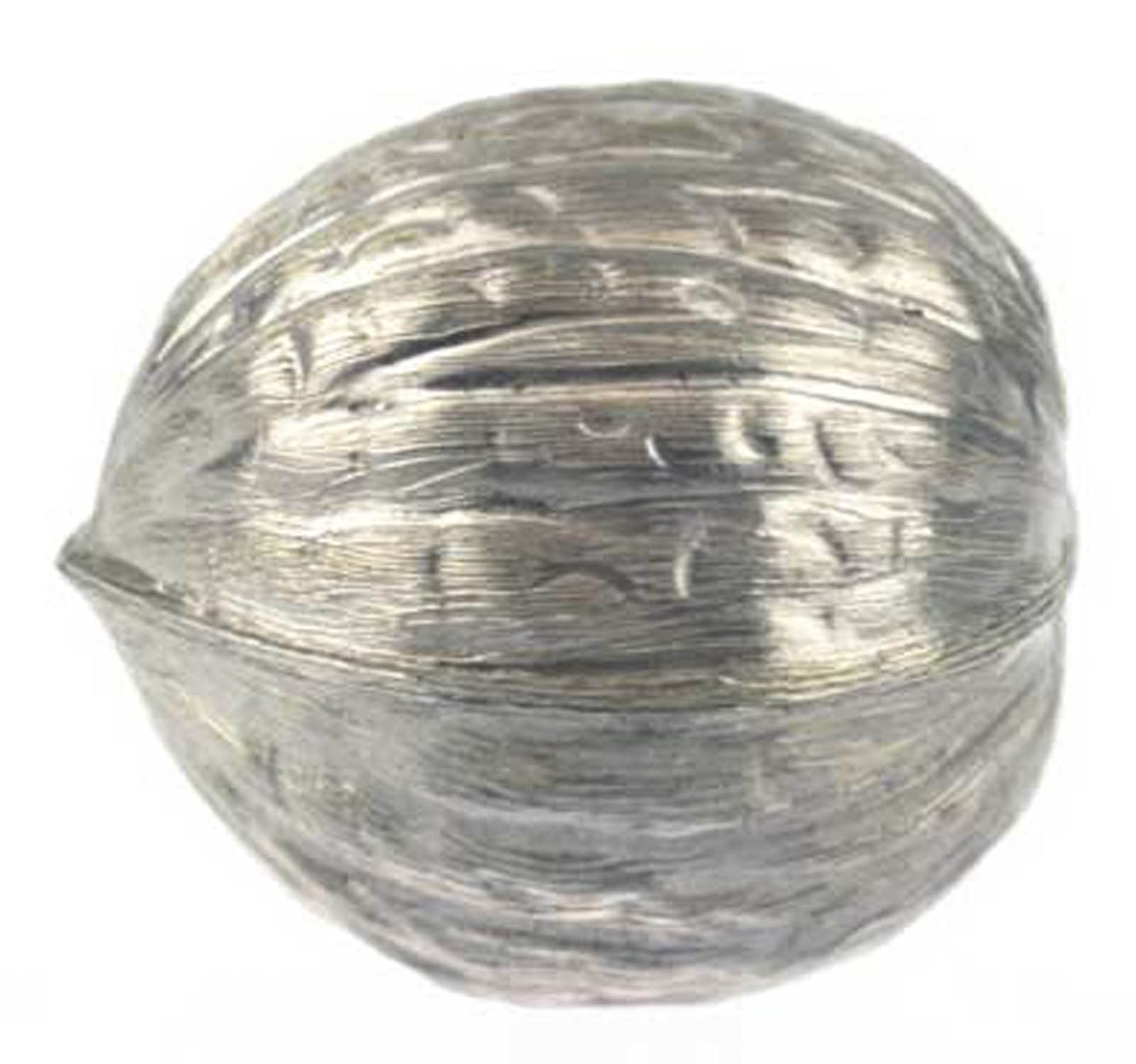 Pillendose in Form einer Walnuß, 925er Silber, punziert, ca. 15 g, L. 3,2 cm