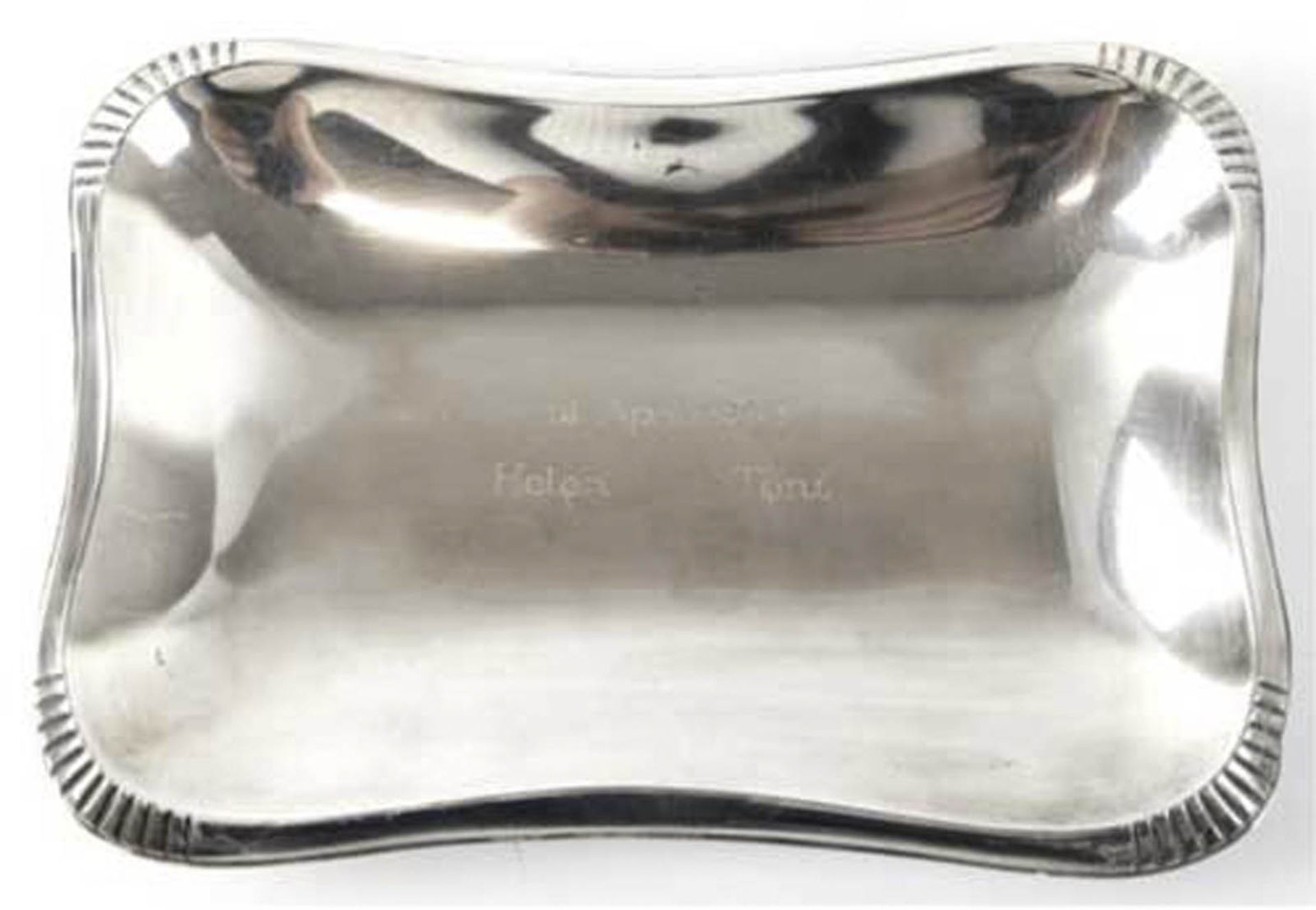 Schale, deutsch, 835er Silber, punziert, ca. 312 g, rechteckige, flach gemuldete Form, im Spi