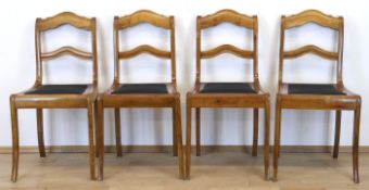 4 Biedermeier-Stühle, Kirsche, Sitz mit schwarz bezogenem Polster, Rückelehne mit geschweif
