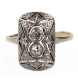 Art-Deco-Ring um 1920, Platin und 585er GG, 2 Brillanten zus. ca. 0,35 ct., RG 52, Innendurch