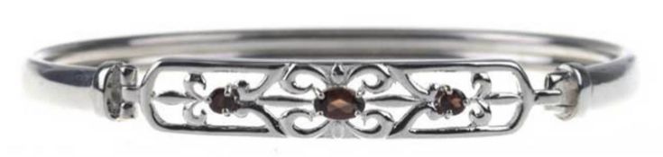 Armreif, 925er AG, Granat, Größe der Vorderseite mit Granat 4,0 x 0,8 cm Innendurchmesser 6