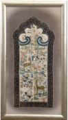 Stickbild im Stil Wanli, feine, alte Seidenstickerei mit Goldfäden, figürliche Darstellung