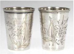 Paar Becher, Rußland um 1930, 875er Silber, punziert, ca. 70 g, ziselierter Blumendekor, inn