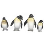 4 Miniaturfiguren "Pinguine", Metzler & Ortloff, Porzellan, polychrom bemalt, unterseitig gem