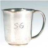 Henkelbecher, 925er Silber, mit Monogramm "SG", Gebrauchspuren, Gew. ca. 64 g