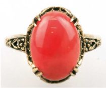 Ring, 585er GG, Gew. 4,2 g, Korallen-Cabochon 1,4 x 1,0 cm, RG 54, Innendurchmesser 17,2mm