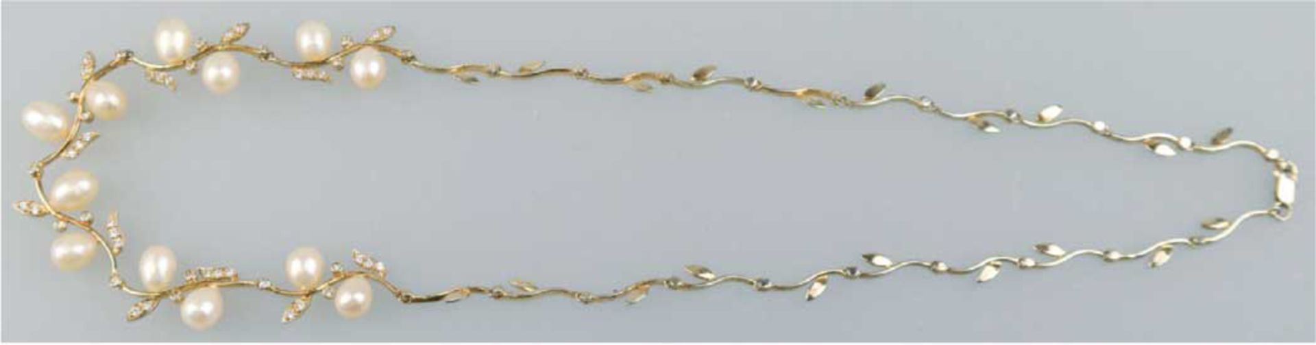 Collier, 925er Silber, vergoldet, florale Gestaltung mit Zirkonbesatz auf Blättern undBarock-