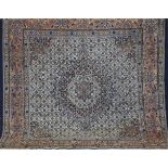 Orient-Teppich, Moud, Persien, dunkelgrundig, mit zentralem Medaillon, Floralmotiven,Kanten sowie
