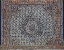 Orient-Teppich, Moud, Persien, dunkelgrundig, mit zentralem Medaillon, Floralmotiven,Kanten sowie