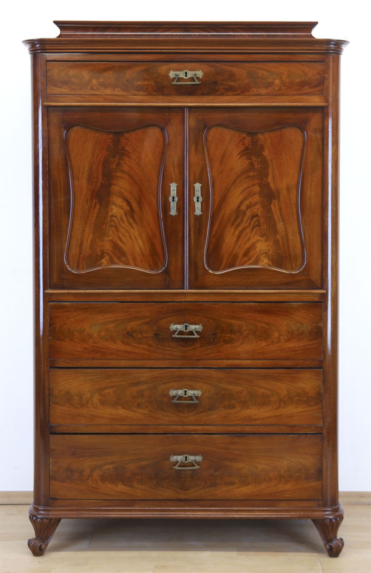 Spätbiedermeier-Barschrank, Mahagoni furniert, 4-schübiger Korpus mit 2 Türen,