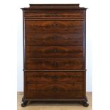 Biedermeier-Chiffoniere, Mahagoni furniert, 2-teiliger, 7-schübiger Korpus, 2Schlüsselschilder