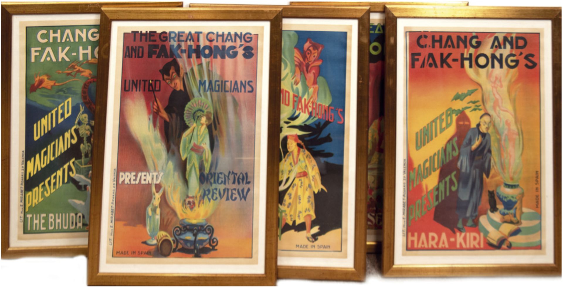 5 Plakate Great Chang and Fake-Hong's,-Hija de E. Mirabet, dabei "The invisible Man", "