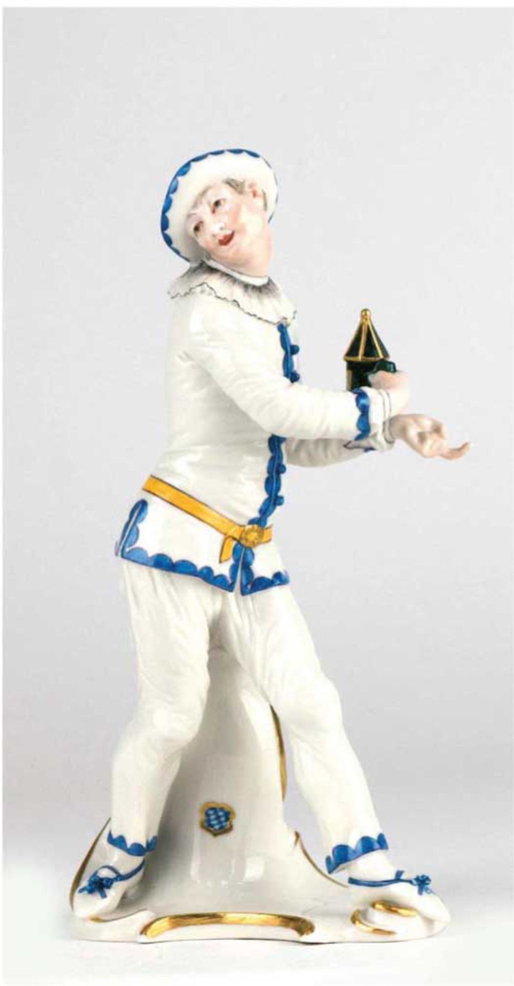 Porzellanfigur "Pierrot mit Laterne", Nymphenburg 20. Jh., aus der Serie der ital. Komödie"