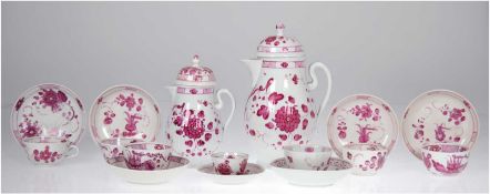 Konvolut Porzellan, Rauenstein um 1800, dabei 2 Kaffeekannen unterschiedlicher Größe, 7 Untertassen