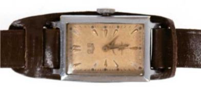 Armbanduhr "GUB Glashütte", 1950er Jahre, rechteckiges Edelstahlgehäuse, goldfarbene Stabindizes (3