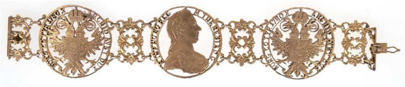 Münzarmband, 830er Silber vergoldet, aus ausgesägten Theresientalern, L. 19,5 cm