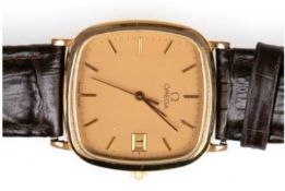 Herren-Armbanduhr "Omega de Ville", Quarzwerk, viereckiges, vergoldetes Uhrengehäuse, goldenes Ziff