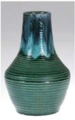 Jugendstil-Vase, Mutz, Altonoa, Nr. 382, grün glasiert mit türkisfarbener Laufglasur, H. 17,5 cm
