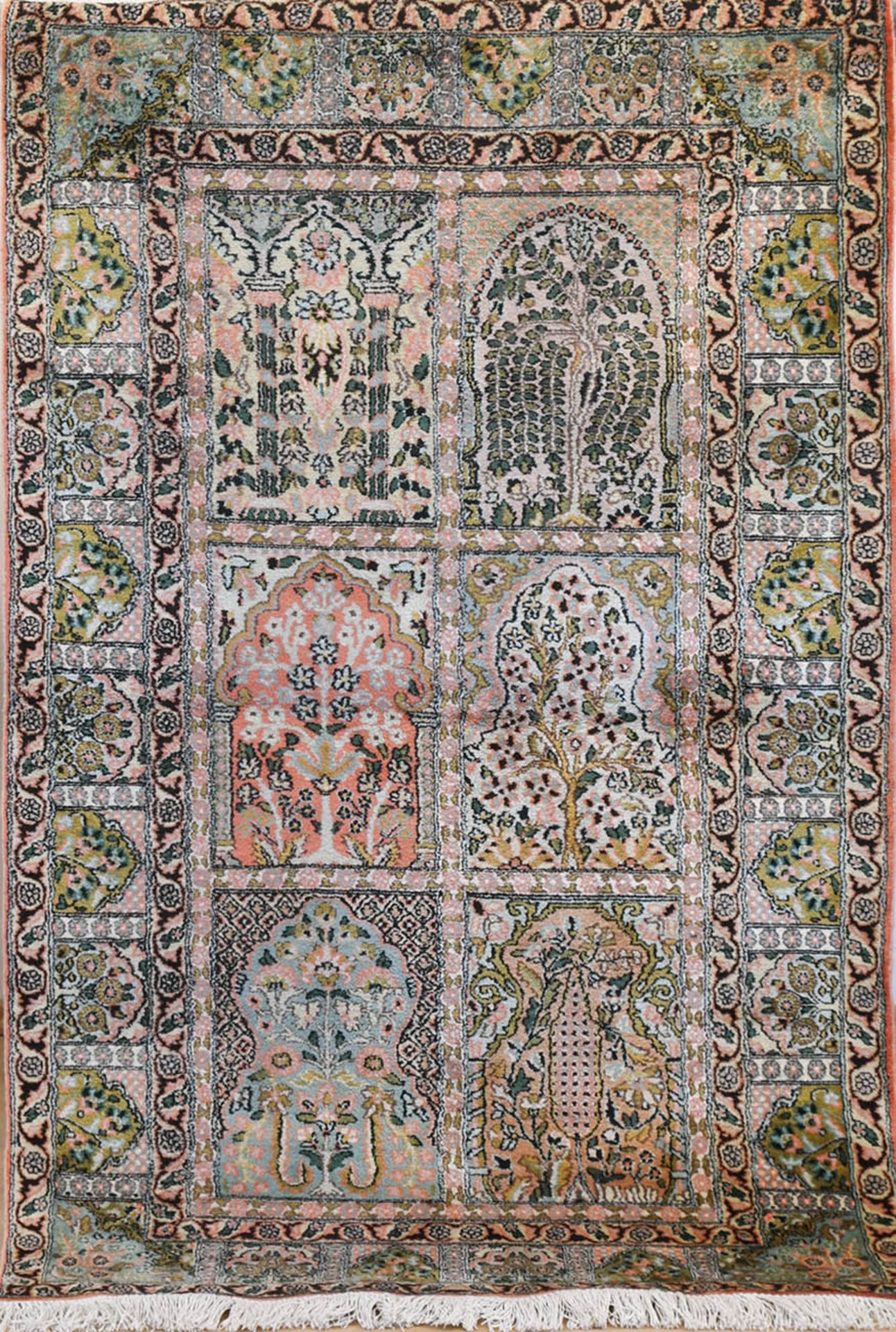 Kaschmir Seide, mehrfarbig, Bildnis mit Floralmotiven, Kanten belaufen, 155x93 cm