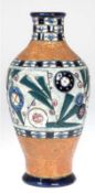 Jugendstil-Vase, Keramik, Amphora, reliefierter Küken- und Floraldekor, polychrom bemalt, H. 34 cm