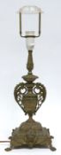 Tischlampe, um 1900, Bronze, reliefiert, Schaft in Vasenform mit figürlicher Verzierung, 57x21x19 c