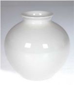 KPM-Vase, weiß, Kugelform, H. 13,5 cm