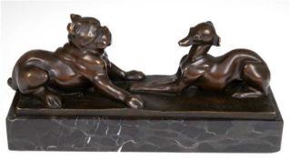 Beck, A. "Zwei sich gegenüberliegende Hunde", Bronze, sign,, patiniert, 8x24x7,5 cm, auf Marmorplit