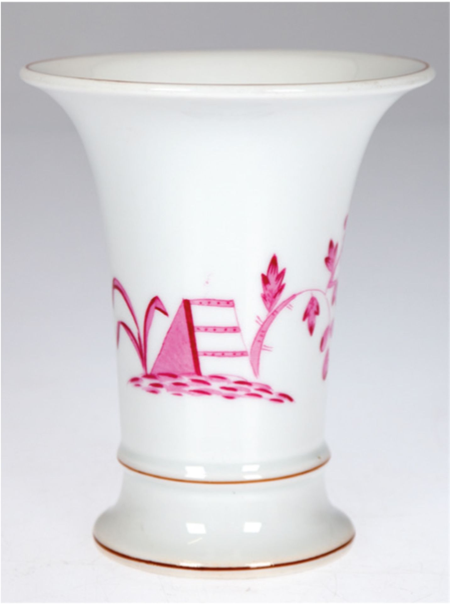 Meißen-Vase, Trompetenform, Indische Malerei mit Blattpflanze in Purpur, braune Ränder, I. Wahl, H.