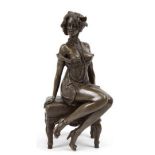 Bronze-Figur "Frau im Negligee auf Hocker sitzend", Nachguß 20. Jh., bez. "Cilo", braun patiniert,