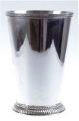 Vase, Silber, Schweden 1957, punziert,  360 g, unterm Boden Widmungsgravur, gerippter Standring, gl