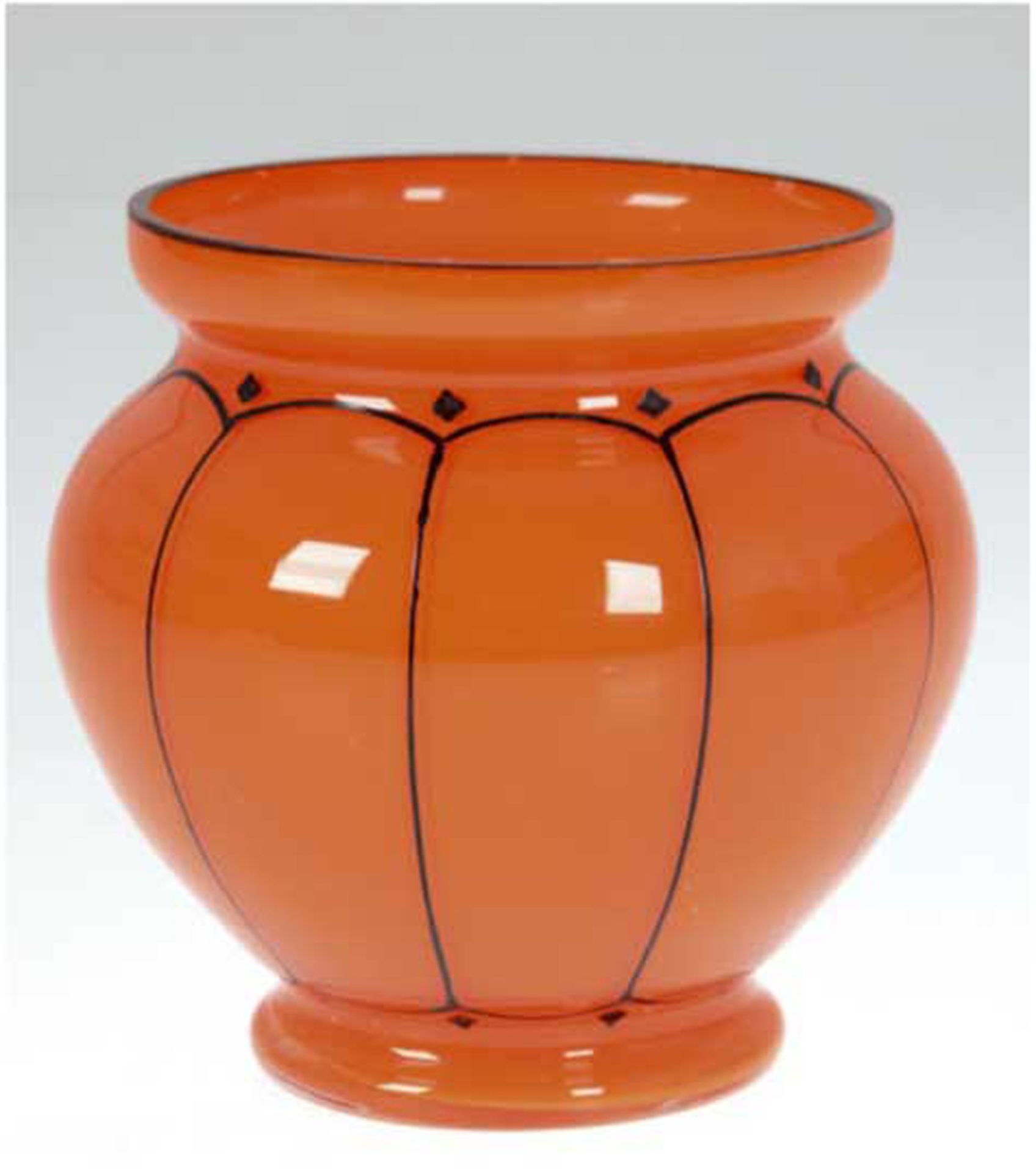 Vase, Glas, oranger Innenüberfang, schwarzer Liniendekor, H. 11,5 cm
