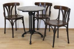 Gartentisch mit 3 Bugholz-Stühlen, Tisch mit Fuß aus Gußeisen und runder Marmorplatte, H. 73 cm, Dm
