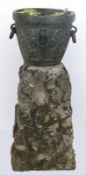 Blümenkübel auf Trierer Sandsteinsockel, Blümenkübel aus Keramik, reliefiert, 4 Ringriffe, H. 28 cm