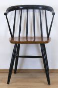 Design-Stuhl, Finnland, Entwurf Ilmari Tapiovaara, 1950er Jahre, ebonisiert, Teakholzsitz, versproß