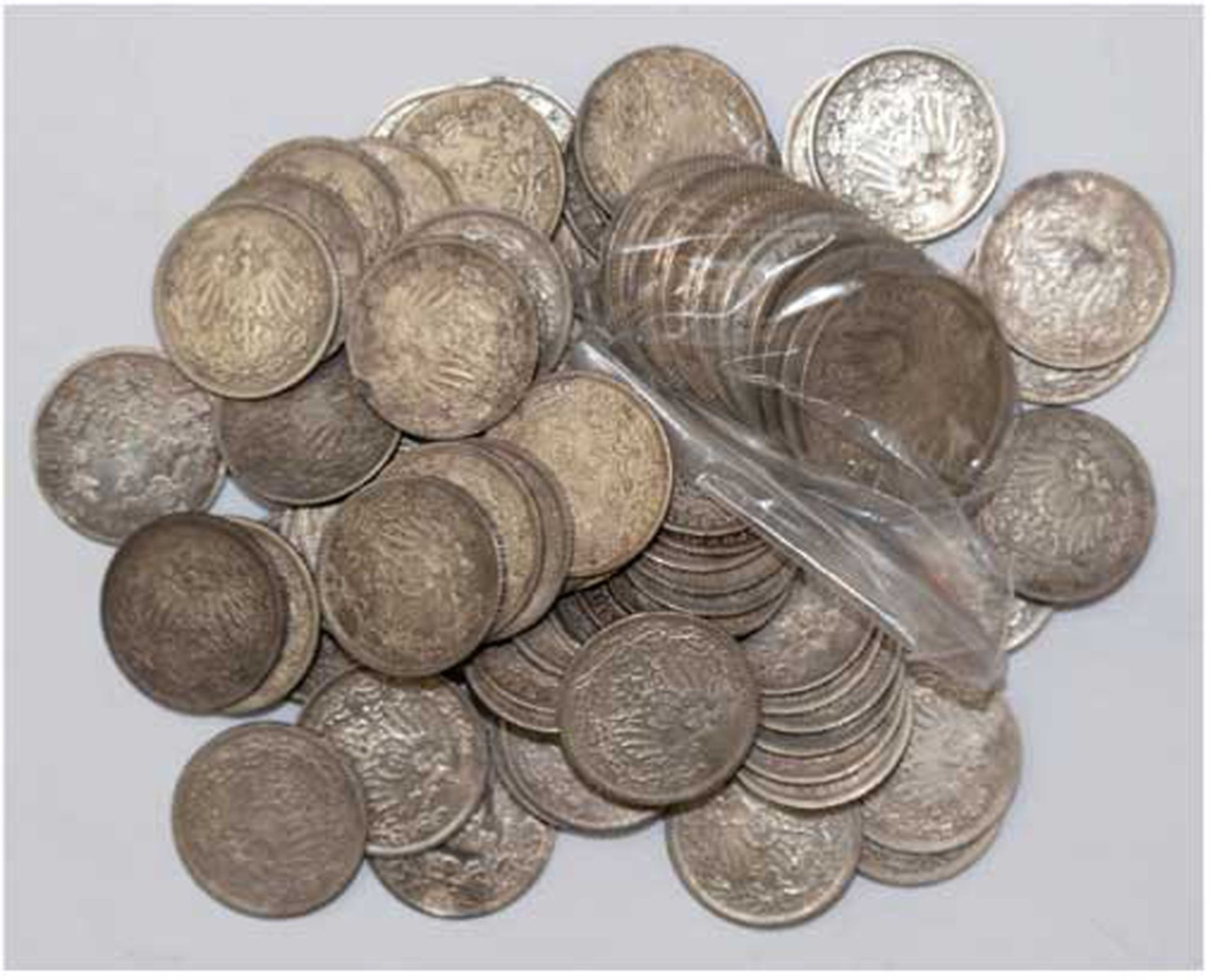 Konvolut Münzen, Deutsches Reich, dabei 10x 1 M, 1874, 1876, 1892, 1906, 1907 und 69x 1/2 M, 1905-1