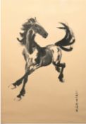 "Springendes Pferd", China Bild, Grafik, gestempelt u.r., 96,5x61 cm, hinter Glas und Rahmen