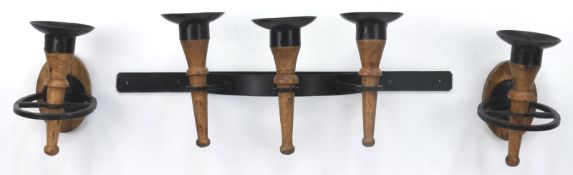 3 Wandleuchter, davon 2x 1-flammig und 1x 3-flammig, Eisen, einsteckbare Holzfackeln mit Eisenmonti