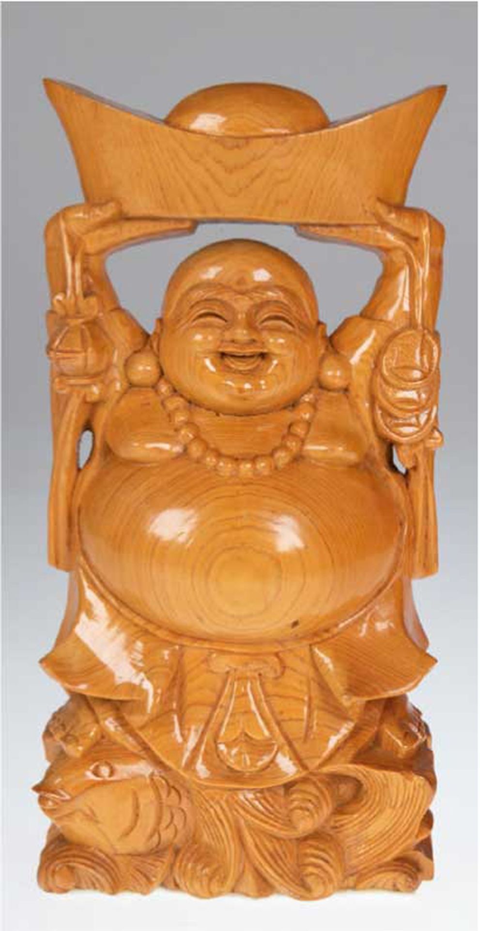 Buddha-Figur "Auf Fisch stehender Glücks-Buddha ein Boot über dem Kopf haltend", Holz geschnitzt,