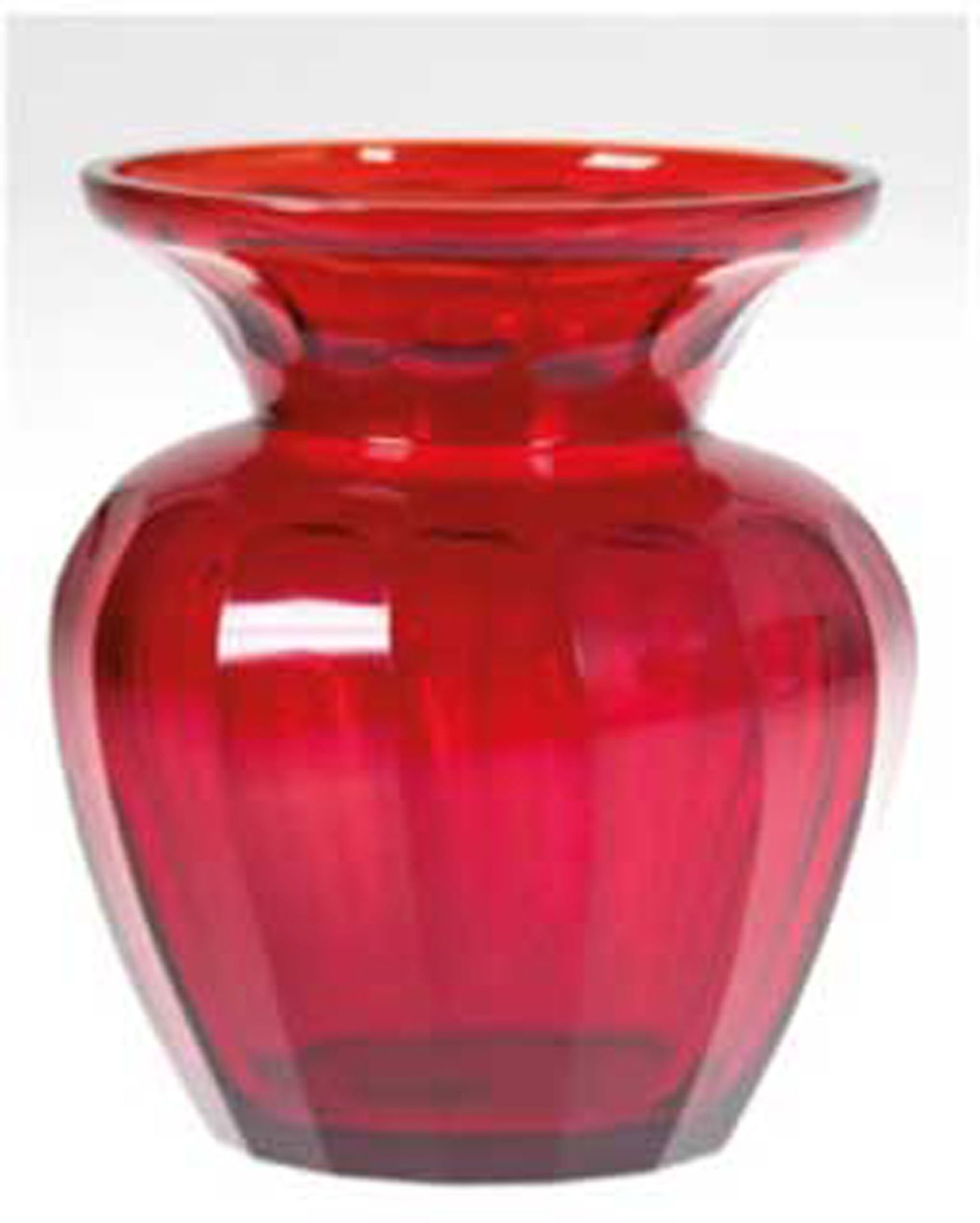 Moser-Vase, Karlsbad, rubinrotes Glas mit Schälschliff, H. 15,5 cm
