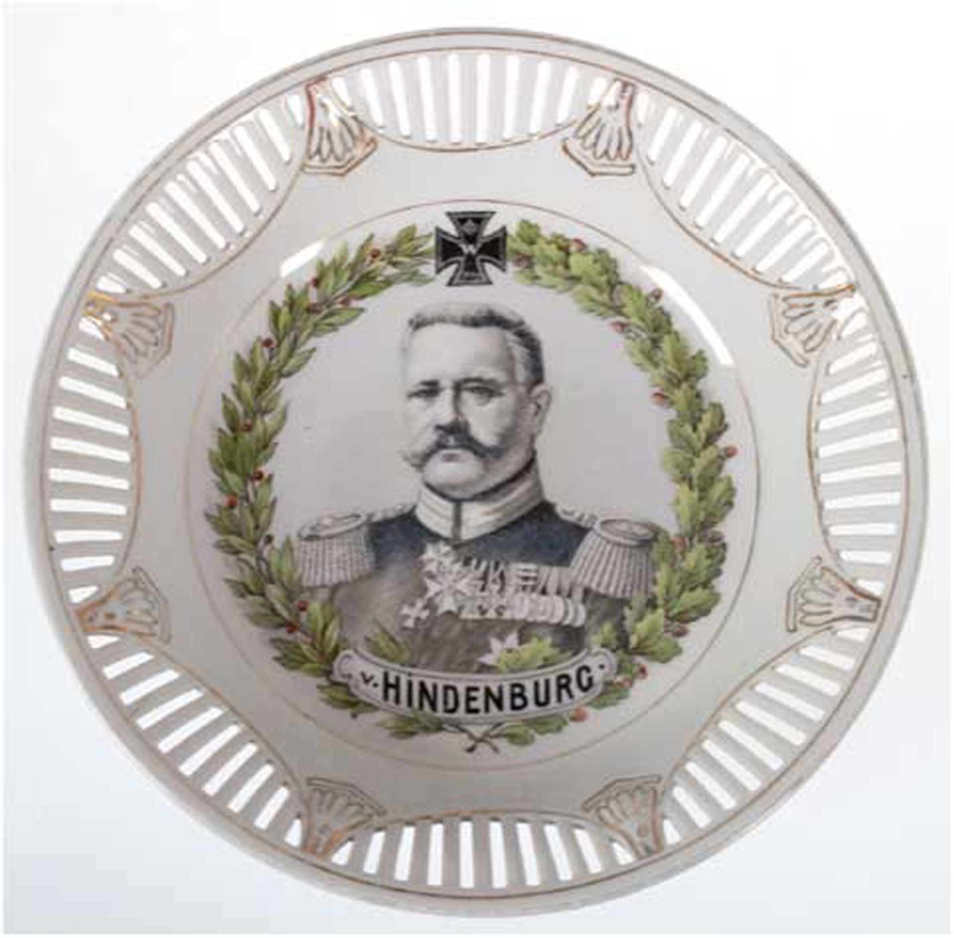 Patriotische Schale, Anfang 20. Jh., im Spiegel Porträt v. Hindenburgs im Eichenlaub- und Lorbeerkr