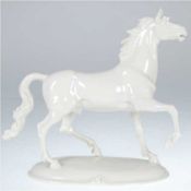 Porzellanfigur "Pferd", Nymphenburg, Entwurf Theodor Kärner (1884-1966), unterseitig gemarkt, Weißp