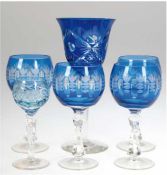 5 diverse Weingläser und 1 Likörglas, blaue Kuppa mit Schliff, 1x best. H. 12 cm -19,5 cm