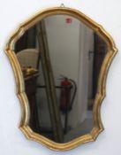 Spiegel, Holz, gold gefaßt, profilierter Rahmen im Wappenschildform, 60x49x3,5 cm