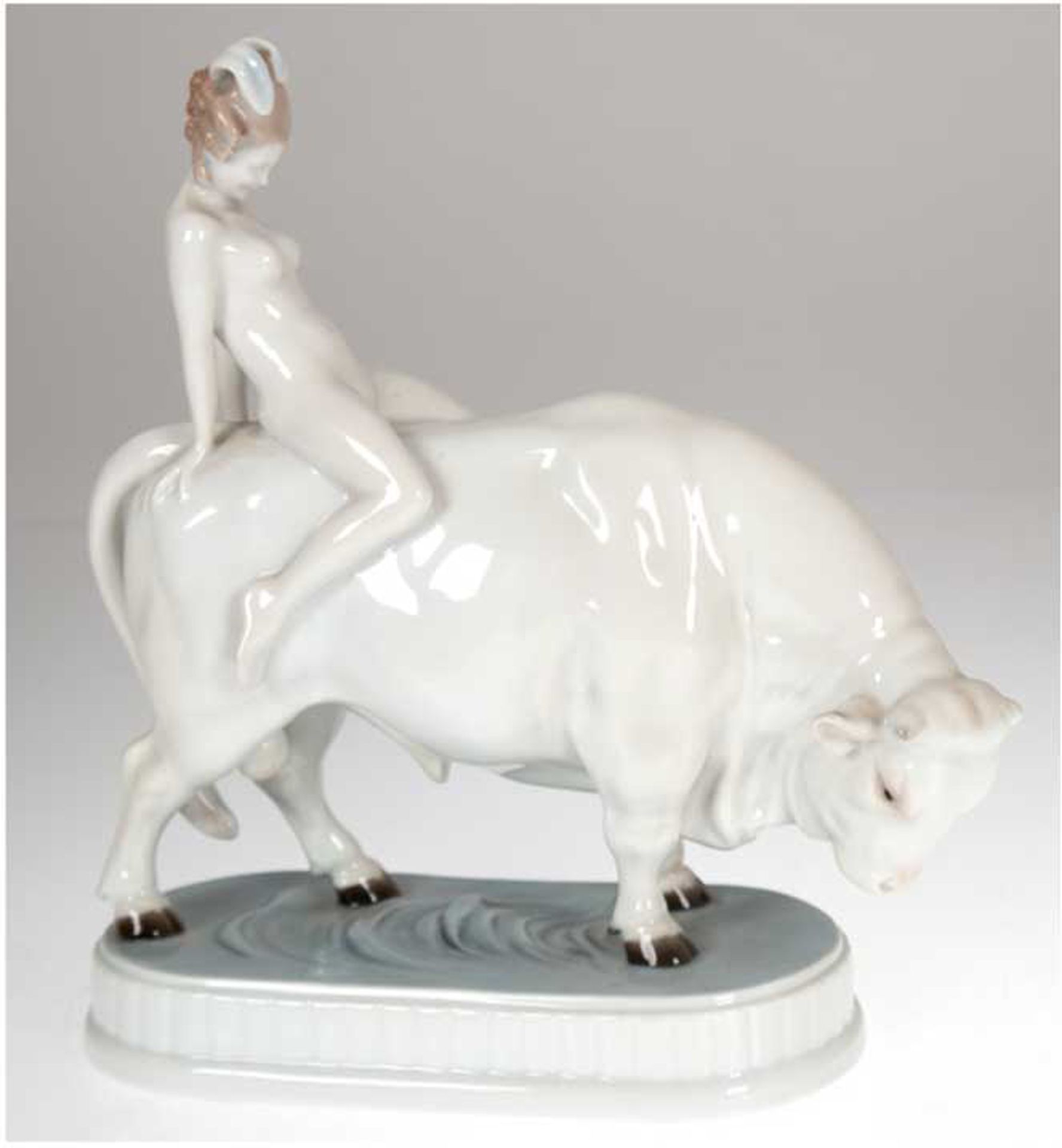 Porzellanfigur "Europa auf Stier", Rosenthal, Entwurf Adolf Opel, Modell-Nr. K603/2, H. 25,5 cm