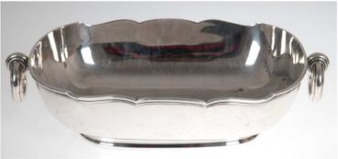 Schale, 835er Silber, 1052 g, oval, auf kleinem, ovalem Fuß, geschweifter Rand mit Fadenprofil, 2 s